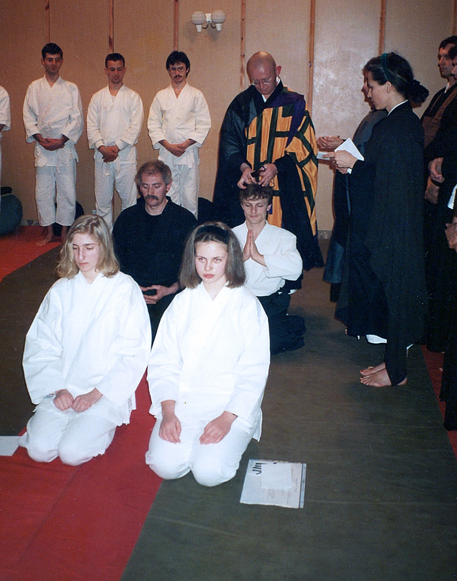 Ordinácia Boddhisattvu - medzinárodný sesshin Rožňava Kúpele 1992